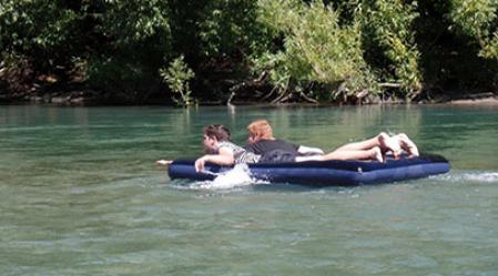 Airbed Kawarau 25jan15 Marty