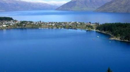 CroppedImage690300 1 Lake Wakatipu