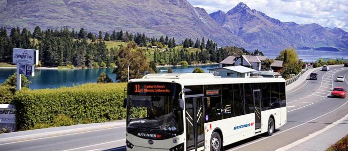 Ritchies bus lake view2