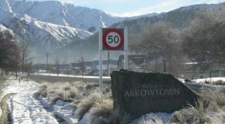 2_arrowtown_snow_resized.jpg