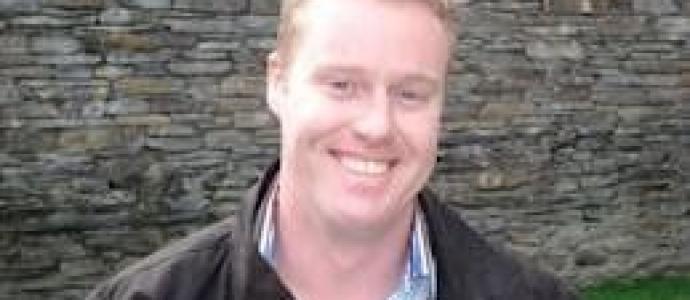 1_Simon_green.jpg
