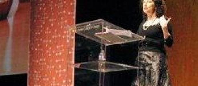 3_conference_speaker_1.jpg