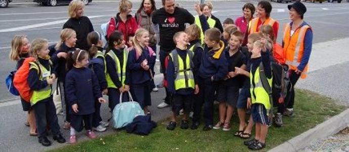 Wanaka_school_bus_safety_walking.JPG