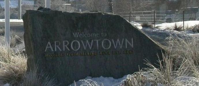 arrowtown_sign_resized_and_cropped.jpg